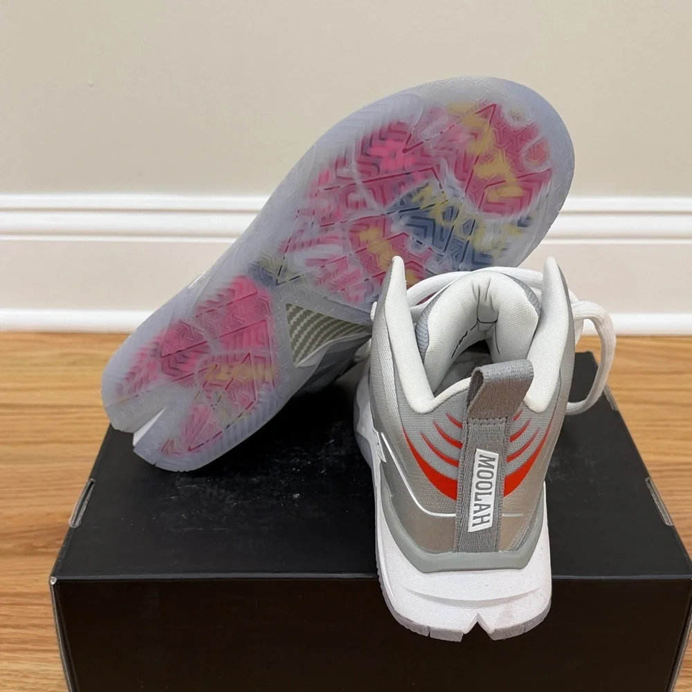 Moolah -triple double - womens size 9 brand new with box no lid